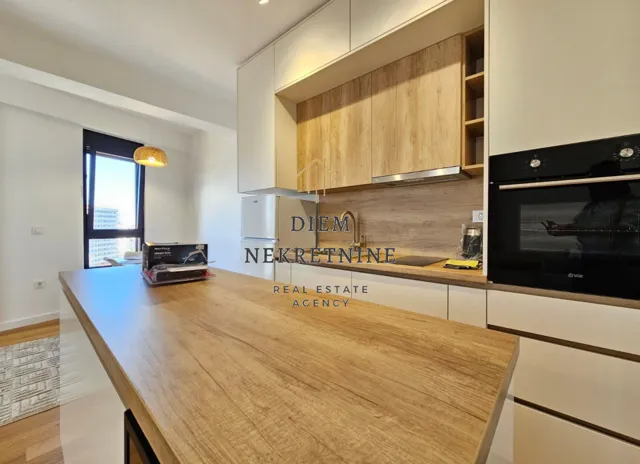 Rent, one bedroom apartment, 50m², Centar, Bar