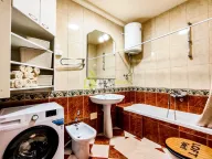 Izdavanje, trosoban stan, 115m², Momišići, Podgorica - image 20