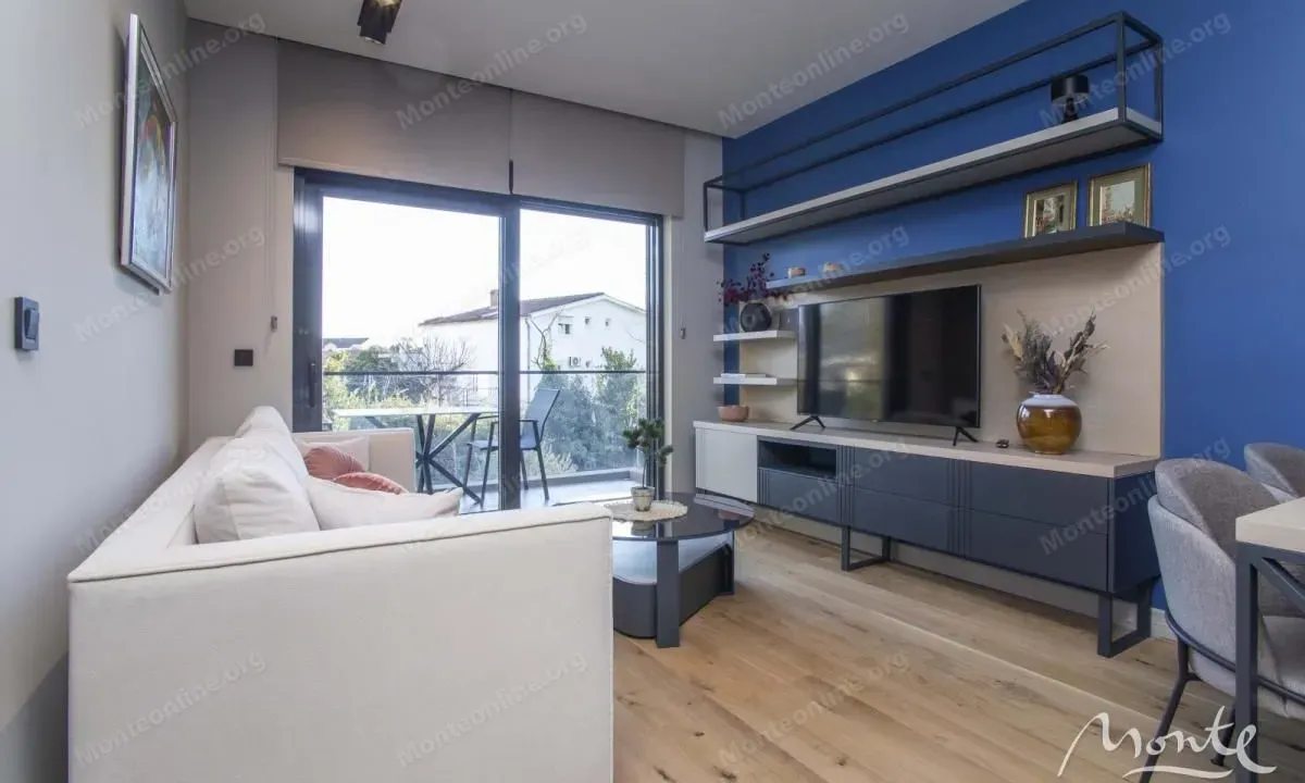 Prodaja, jednosoban stan, 45m², Tivat, Crna Gora