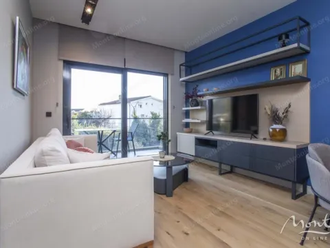 Prodaja, jednosoban stan, 45m², Tivat, Crna Gora - image 1