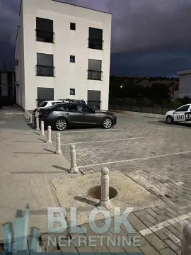 Izdavanje, dvosoban stan, 76m², Dalmatinska ulica, Podgorica - image 2