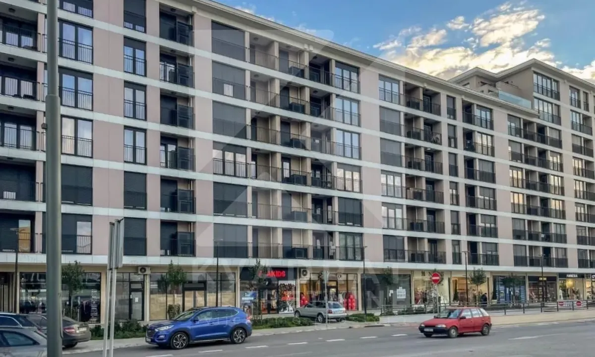 Izdavanje, dvosoban stan, 80m², Kruševac, Podgorica