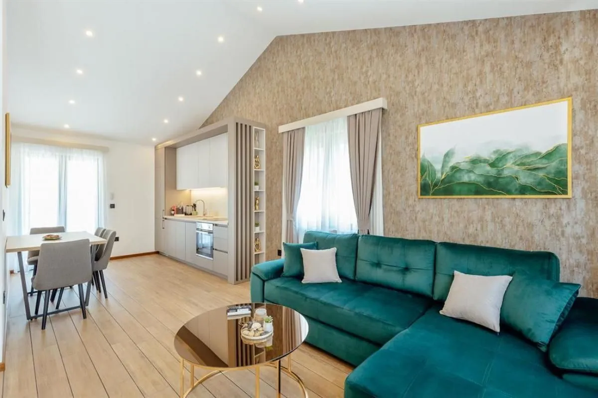Rent, one bedroom apartment, 50m², Kotor, Crna Gora
