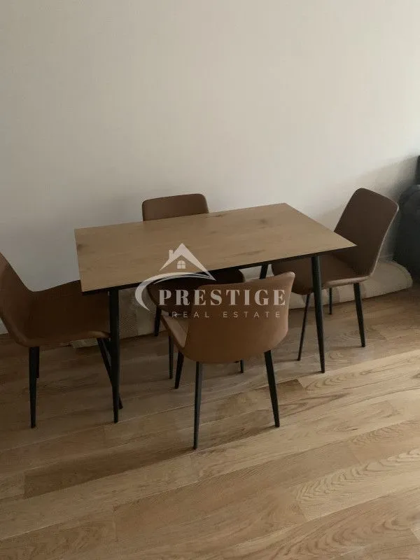 Izdavanje, jednosoban stan, 49m², Central Point, Podgorica