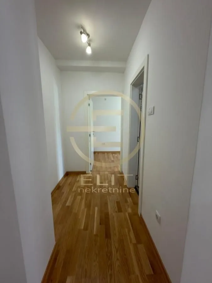 Izdavanje, stan, 55m², Bulevar Oslobodjenja, Novi Sad Sve Podlokacije