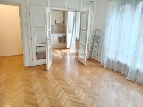 Stan in Vračar Hram