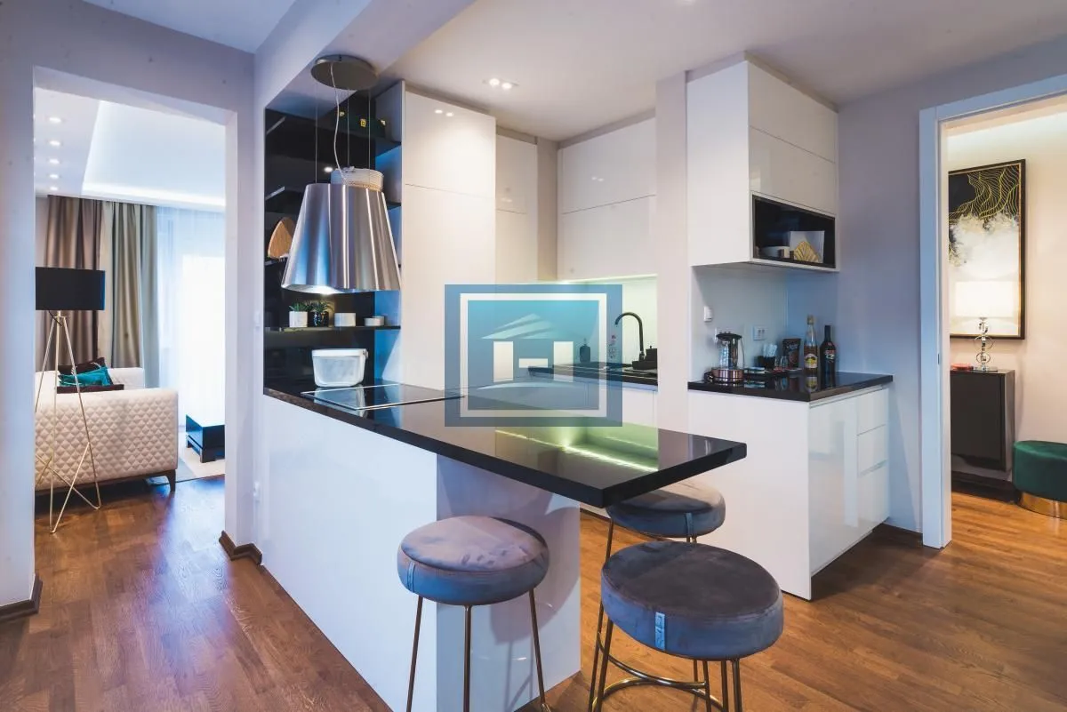 Prodaja, jednosoban stan, 55m², Centar, Jagodina
