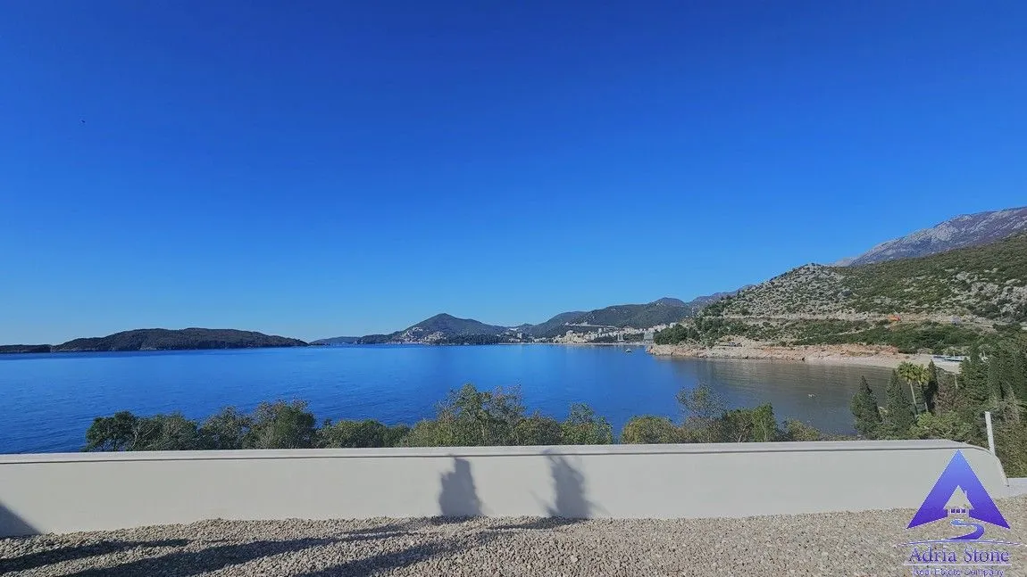 Sale, house, 350m², Kamenovo, Budva