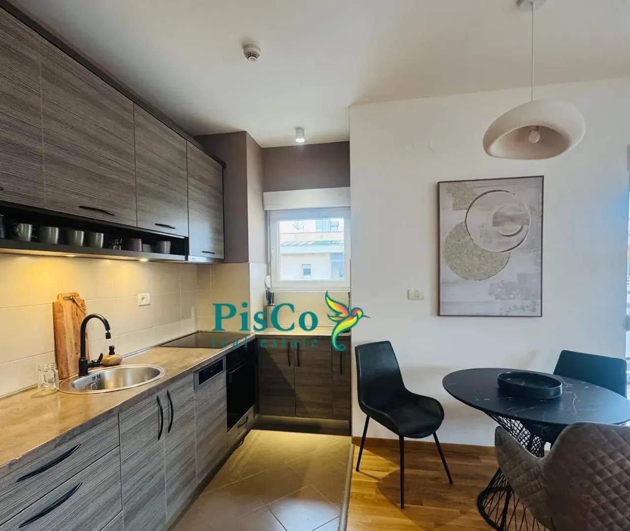 Izdavanje, jednosoban stan, 45m², City Kvart, Podgorica