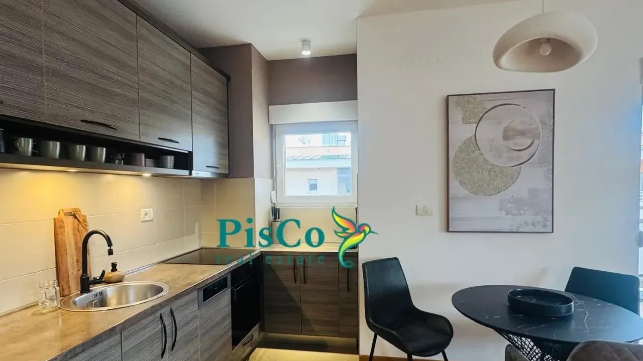 Izdavanje, jednosoban stan, 45m², City Kvart, Podgorica