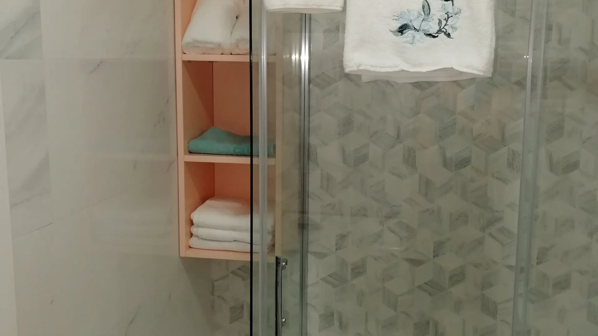 Rent, one bedroom apartment, 49m², Central Point, Podgorica