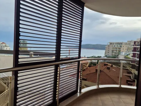 Sale, two bedroom apartment, 120m², Bečići, Budva - image 1