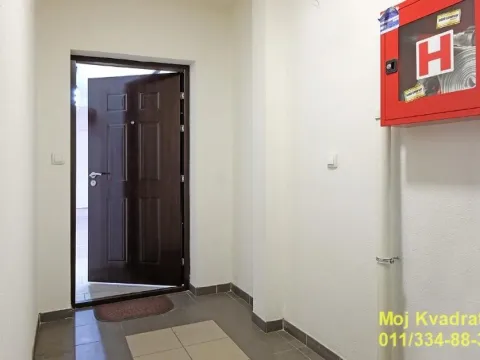 Prodaja, trosoban stan, 75m², Veliko Gradište, Srbija - image 14