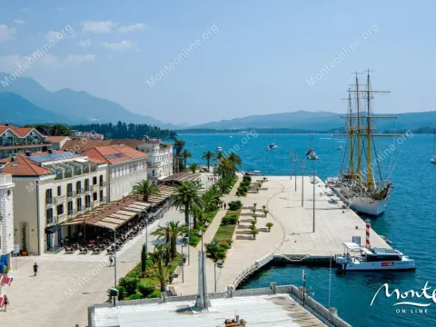 Prodaja, dvosoban stan, 136m², Porto Montenegro, Tivat - image 47