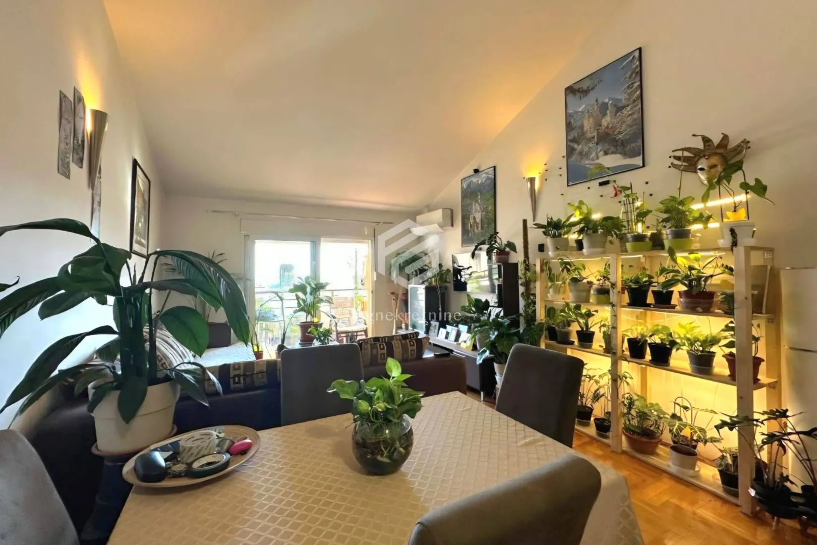 Sale, two bedroom apartment, 55m², Lazi, Budva