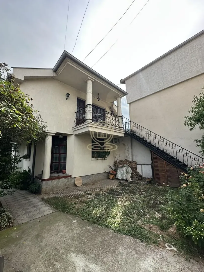Prodaja, kuća, 290m², Palilula, Niš
