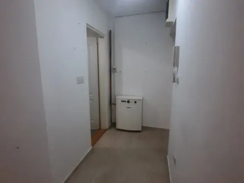 Izdavanje, stan, 38m², Zemun Gornji Grad, Zemun Sve Podlokacije - image 11