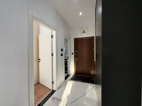 Izdavanje, jednosoban stan, 57m², Bečići, Budva - image 8