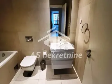 Izdavanje, trosoban stan, 79m², Savski Venac, Beograd - image 25