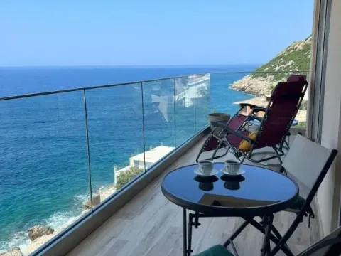 Sale, two bedroom apartment, 86m², Dobra Voda, Budva - image 2