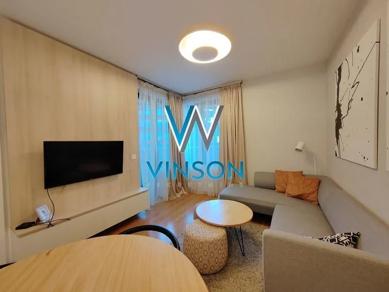 Izdavanje, jednosoban stan, 46m², Centar, Novi Sad