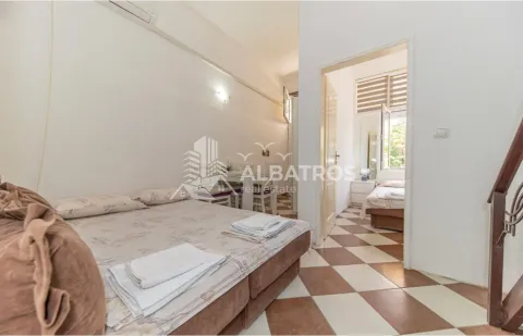 Rent, one bedroom apartment, 33m², Sutomore, Bar - image 2