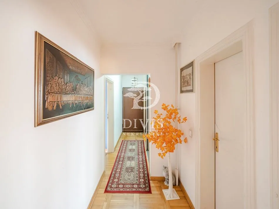 Sale, apartment, 101m², Vukov Spomenik, Zvezdara Sve Podlokacije