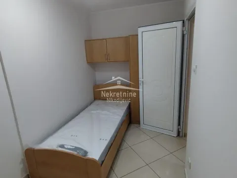 Izdavanje, trosoban stan, 70m², Šumice, Beograd - image 11