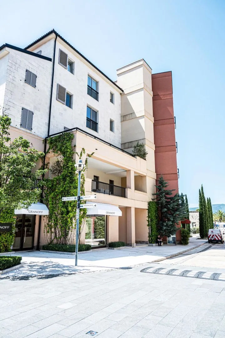 Rent, one bedroom apartment, 68m², Porto Montenegro, Tivat