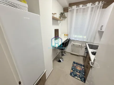 Izdavanje, dvosoban stan, 43m², Centar, Novi Sad - image 13