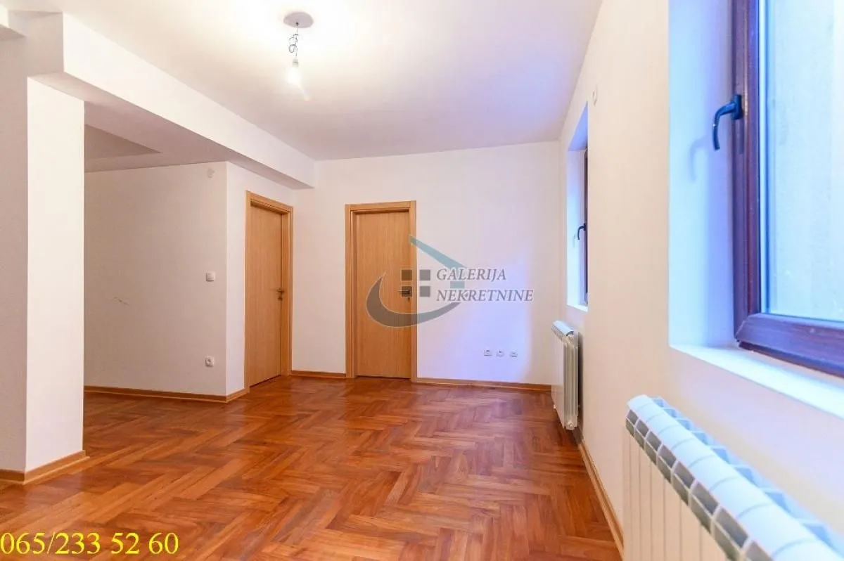 Sale, three bedroom apartment, 56m², Čubura, Beograd