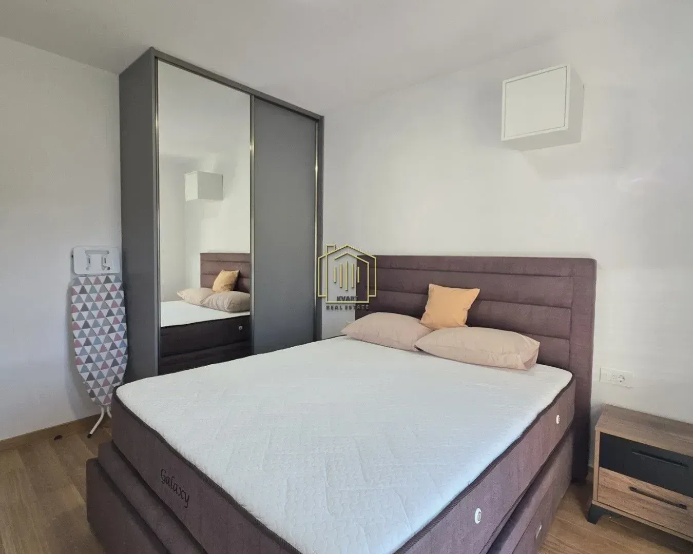 Izdavanje, jednosoban stan, 600m², New City, Podgorica