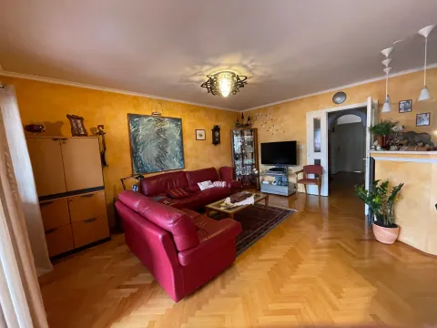 Rent, two bedroom apartment, 85m², Preko Morače, Podgorica - image 2