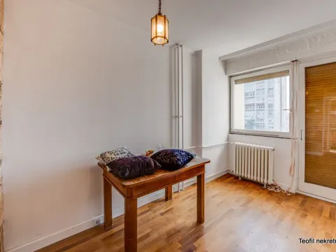 Prodaja, dvosoban stan, 78m², Zemun Kej, Zemun Sve Podlokacije - image 4