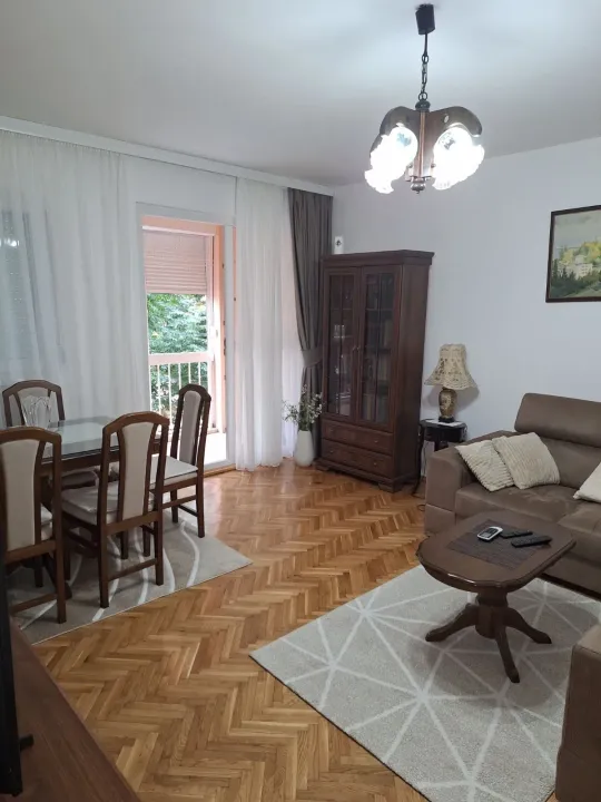 Izdavanje, jednosoban stan, 49m², Budva okolina, Budva