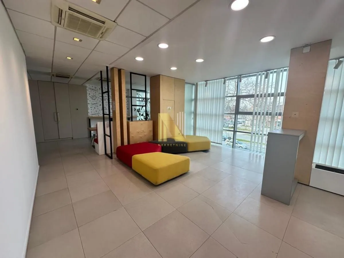 Rent, office space, 530m², Telep, Novi Sad Sve Podlokacije