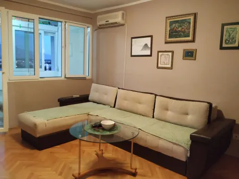 Izdavanje, jednosoban stan, 55m², Baston, Podgorica - image 2