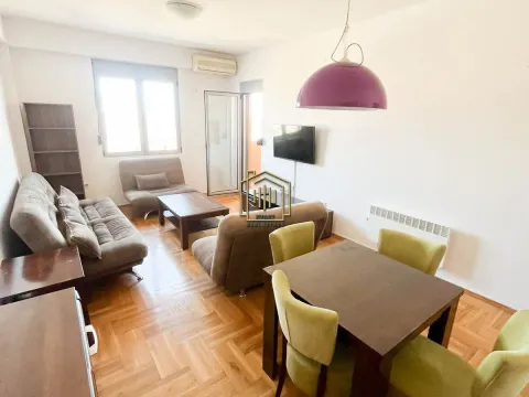 Izdavanje, jednosoban stan, 51m², Stari Aerodrom, Podgorica - image 4