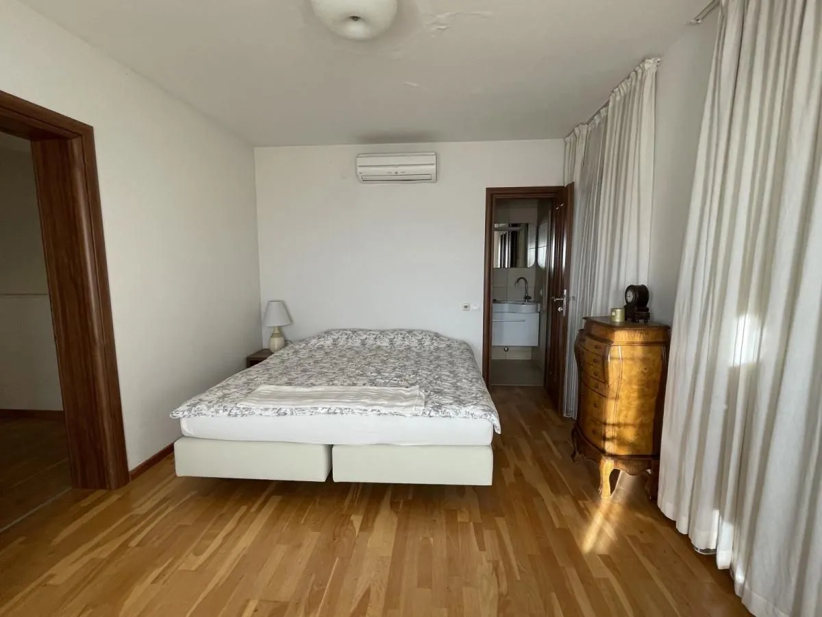 Prodaja, kuća, 201m², Topla, Herceg Novi