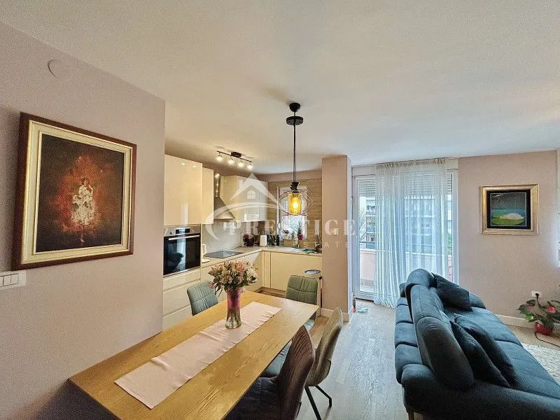 Prodaja, dvosoban stan, 86m², Preko Morače, Podgorica