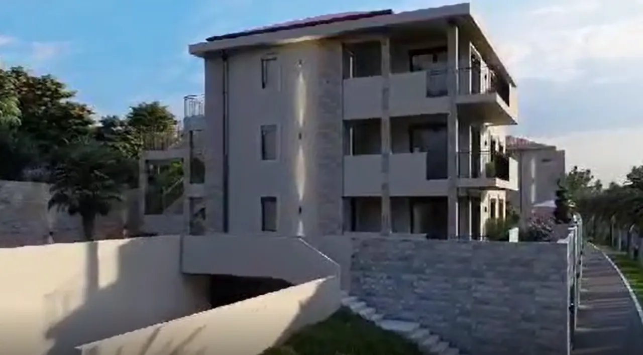 Prodaja, jednosoban stan, 61m², Baošići, Herceg Novi