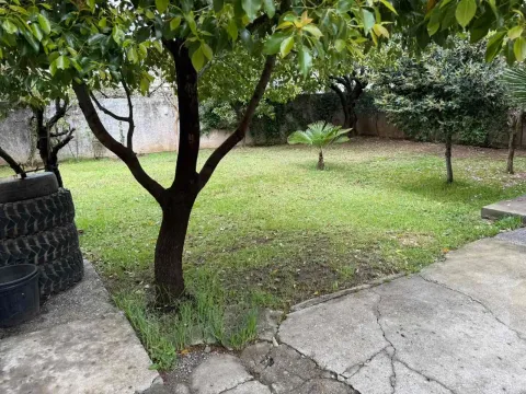 Prodaja, kuća, 370m², Zagorič, Podgorica - image 4