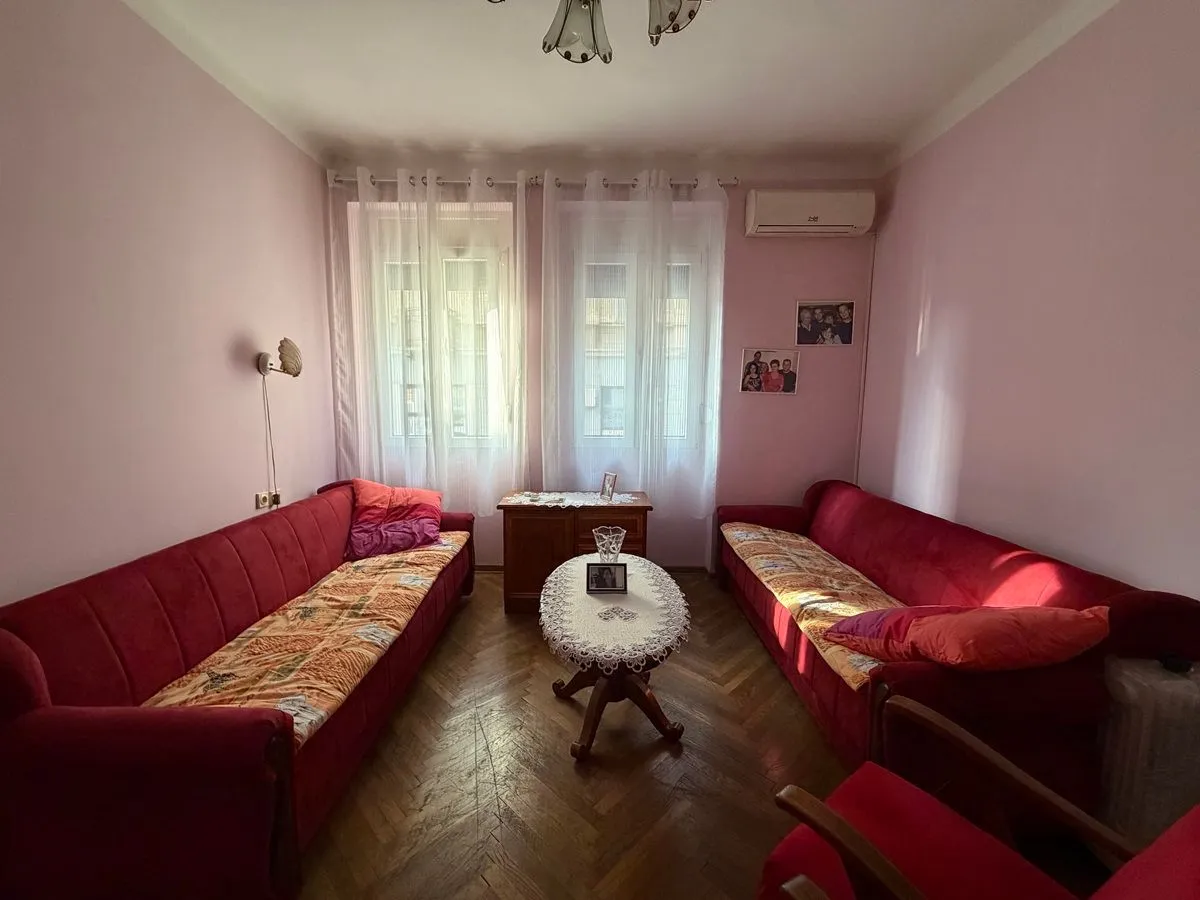 Prodaja, dvosoban stan, 49m², Skadarlija, Beograd