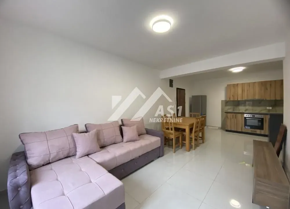 Izdavanje, dvosoban stan, 45m², Stari Majur, Petrovaradin