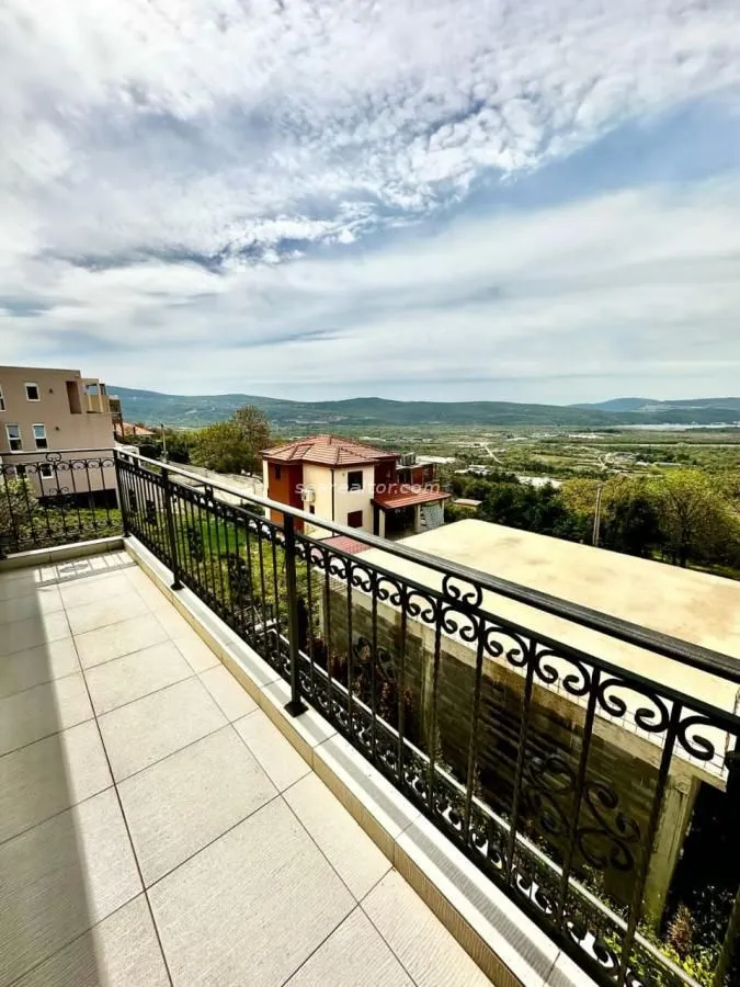 Sale, house, 173m², Kotor, Crna Gora