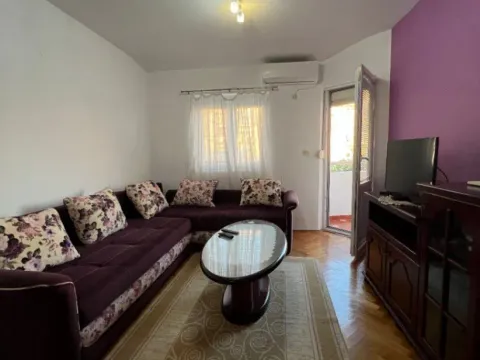 Izdavanje, jednosoban stan, 50m², Centar, Bar - image 10