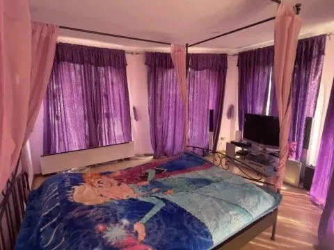 Rent, house, 170m², Autokomanda, Voždovac Sve Podlokacije - image 3