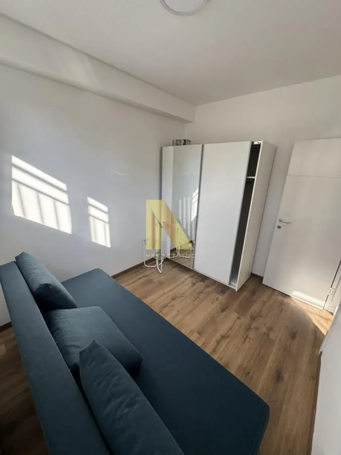 Izdavanje, jednosoban stan, 32m², Stari Majur, Petrovaradin