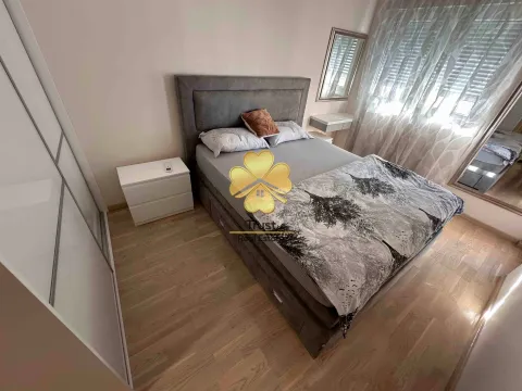 Izdavanje, dvosoban stan, 65m², City Kvart, Podgorica - image 8