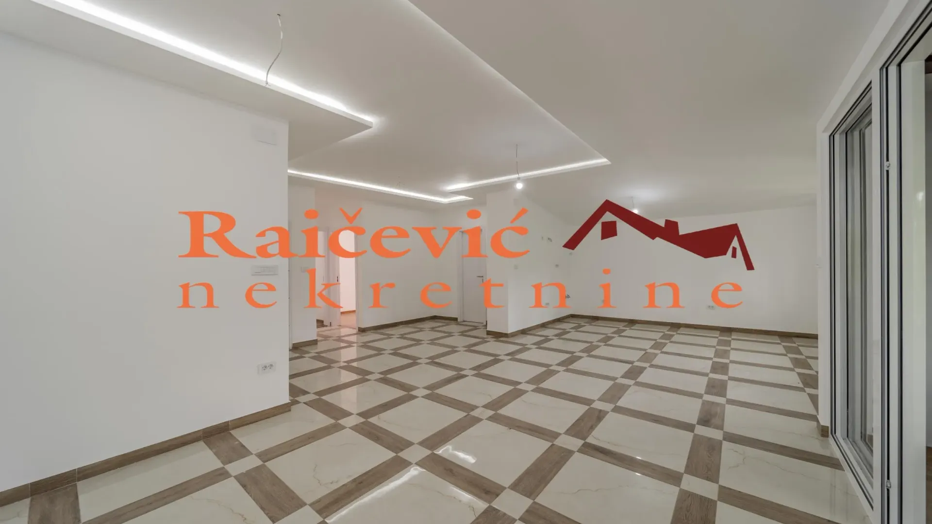 Prodaja, trosoban stan, 83m², Profesorska Kolonija, Palilula Sve Podlokacije